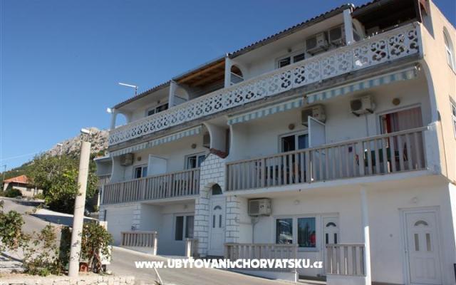 Apatmani  Rosa Brela - apartmaji Brela Hrvaška