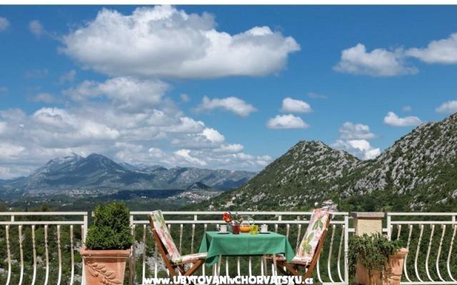 Villa Brelissima - apartmaji Brela Hrvaška