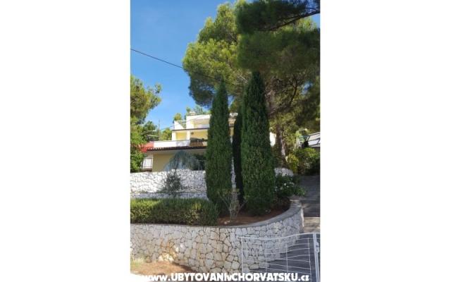 Apartmaji Mia - apartmaji otok Cres Hrvaška