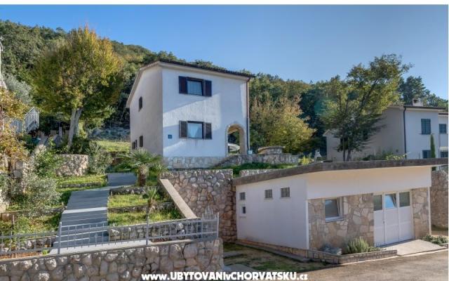 Hiša Erika - apartmaji otok Cres Hrvaška