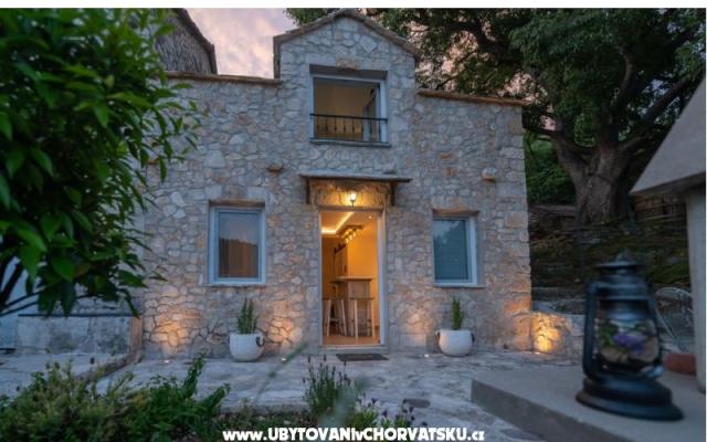 Počitniški dom Lavanda II - apartmaji Drvenik Hrvaška