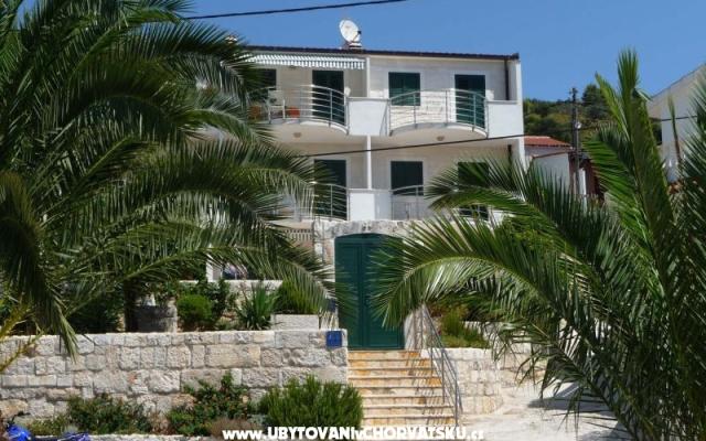 Apartma Miranda - apartmaji otok Drvenik Veli Hrvaška