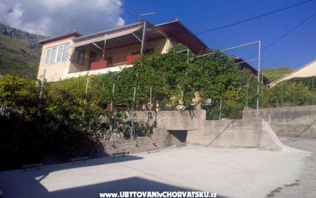 Apartma Belo - apartmaji Dugi Rat Hrvaška