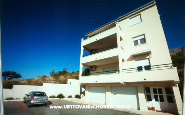 Apartma Nolan - apartmaji Dugi Rat Hrvaška