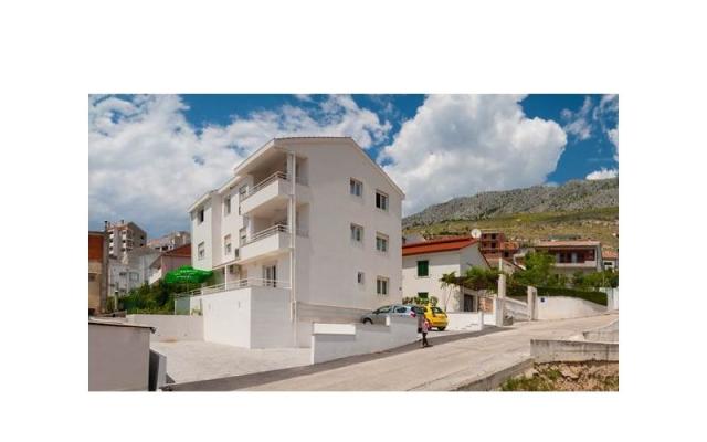 Apartmaji Maja  - apartmaji Dugi Rat Hrvaška