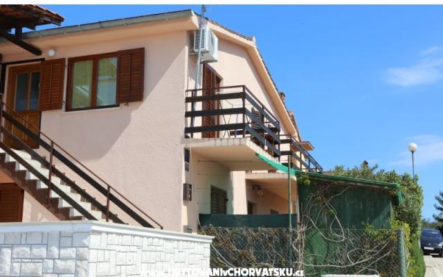 Apartma Dona - apartmaji Fažana Hrvaška