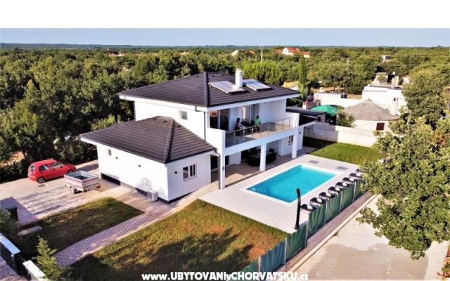 Villa Hedonistra - apartmaji Fažana Hrvaška