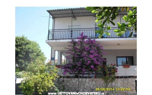 Apartma Bernardo - apartmaji Sv. Filip i Jakov Hrvaška