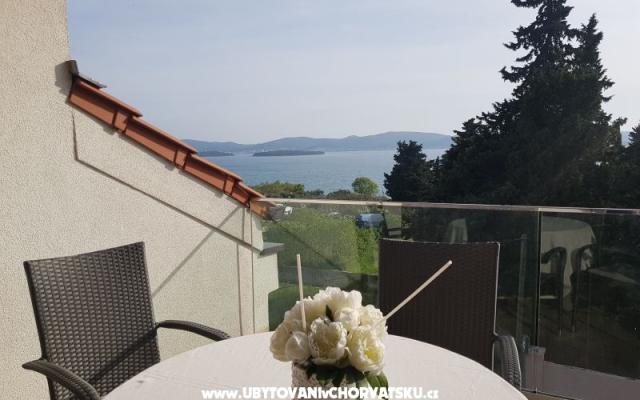 Apartmaji Burazin - apartmaji Sv. Filip i Jakov Hrvaška