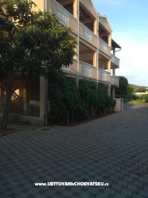 Apartmaji Colić - apartmaji Sv. Filip i Jakov Hrvaška