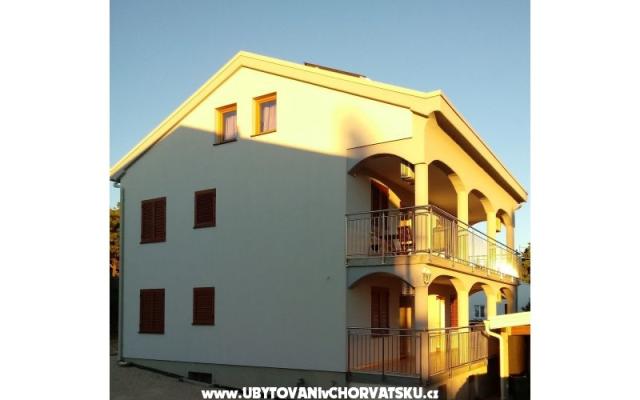 Apartmaji Lukić - apartmaji Sv. Filip i Jakov Hrvaška