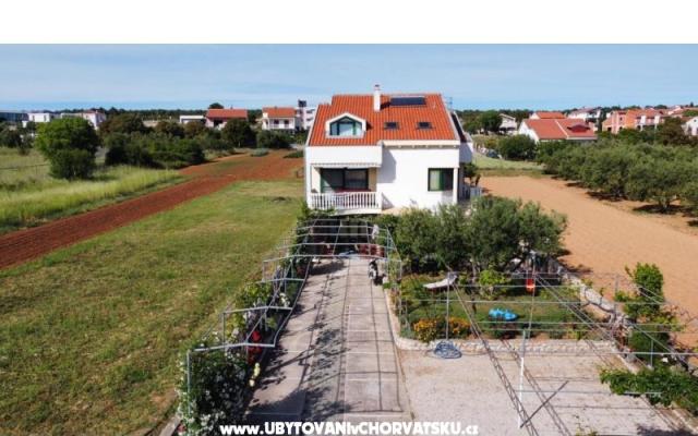 Apartmaji Marina - apartmaji Sv. Filip i Jakov Hrvaška