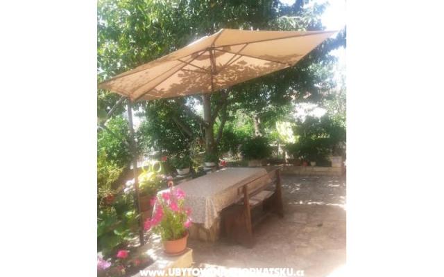 Apartma Matulj - apartmaji Sv. Filip i Jakov Hrvaška