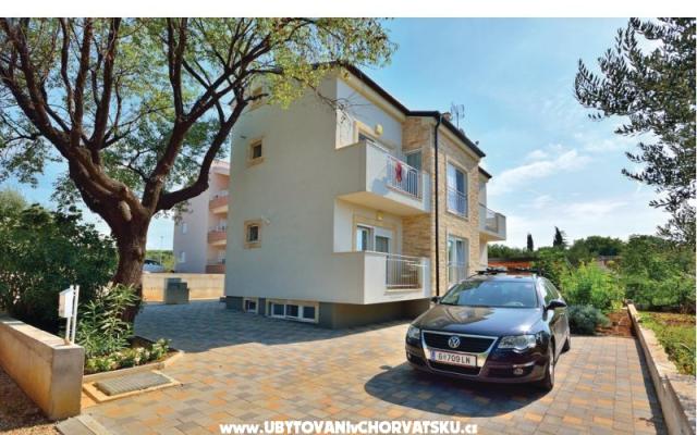 Apartmaji Pobi - apartmaji Sv. Filip i Jakov Hrvaška