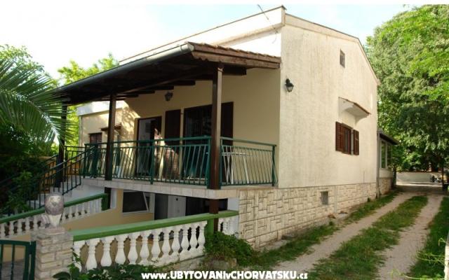 Apartmaji Tome - apartmaji Sv. Filip i Jakov Hrvaška