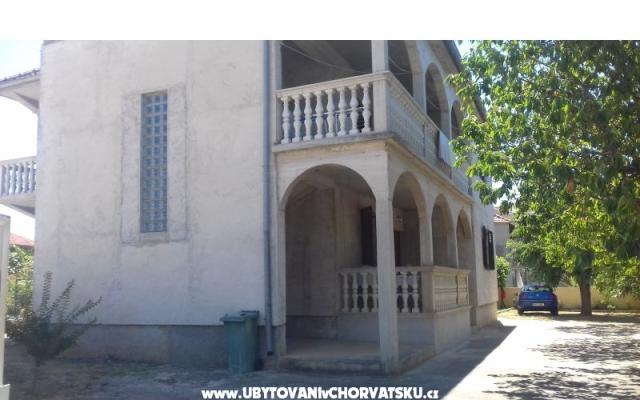 Apartmaji Turanj - apartmaji Sv. Filip i Jakov Hrvaška