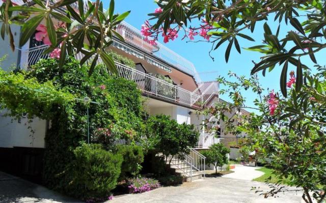 Apartmaji Udovicic - apartmaji Sv. Filip i Jakov Hrvaška