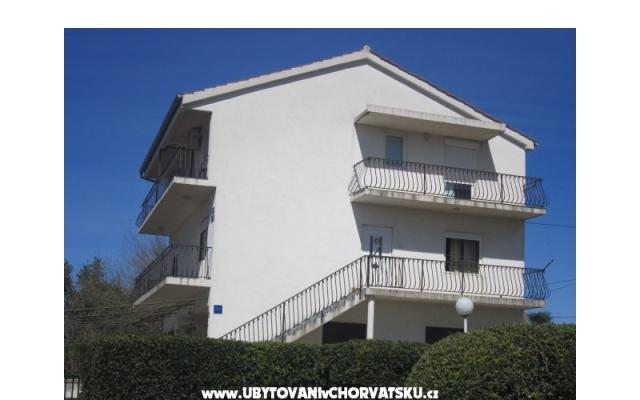 Apartmaji Pedišić - apartmaji Sv. Filip i Jakov Hrvaška