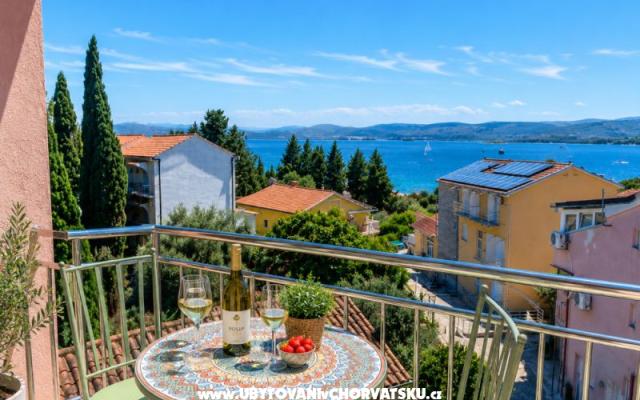 Villa Casablanca  - apartmaji Sv. Filip i Jakov Hrvaška