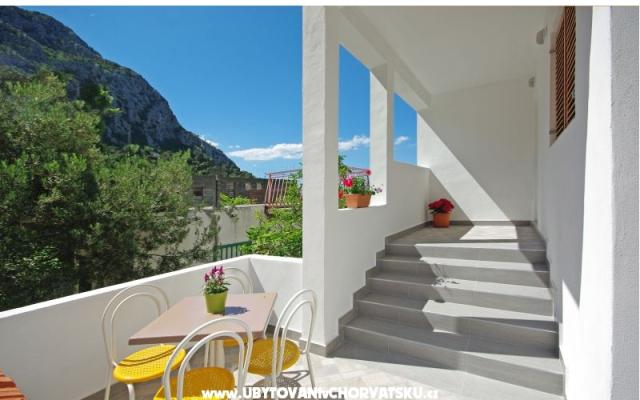 Apartmaji i sobe Maslina - apartmaji Gradac – Podaca Hrvaška