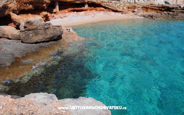Apartmaji Floris Ivan Dolac - apartmaji otok Hvar Hrvaška
