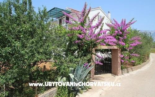 Apartmaji Rolanda - apartmaji otok Hvar Hrvaška