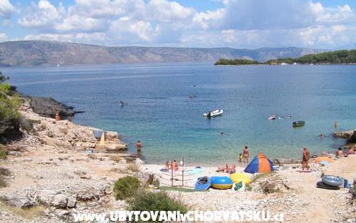 Apartmaji pored mora - apartmaji otok Hvar Hrvaška