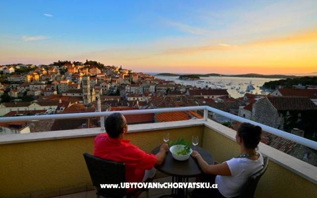 Tri Sestrice - apartmaji otok Hvar Hrvaška