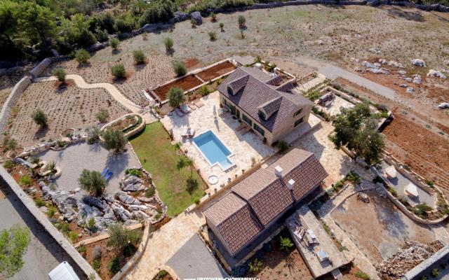 VILLA HARPOCRATES - apartmaji otok Hvar Hrvaška