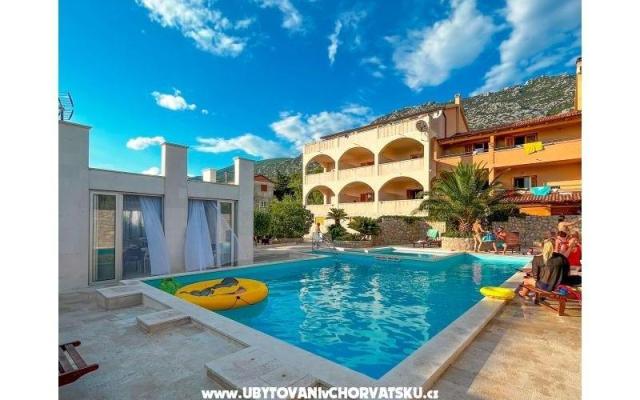 Apartmaji Rukelj. - apartmaji Karlobag Hrvaška