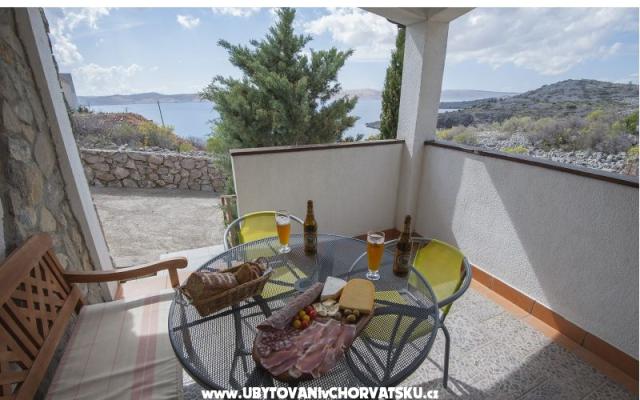 Villa Liza - apartmaji Karlobag Hrvaška
