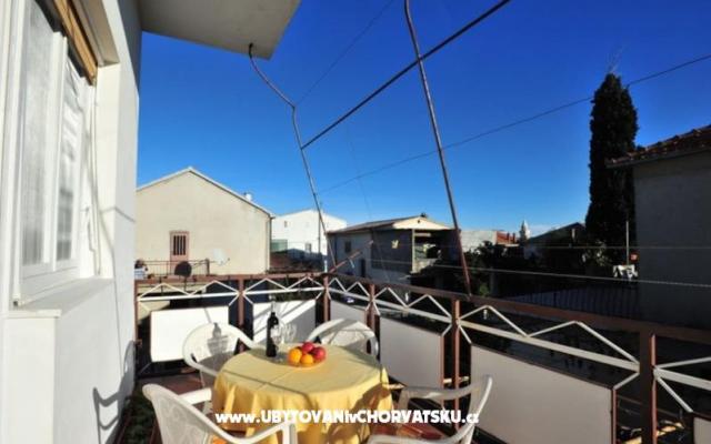 Apartma Javorska - apartmaji Kaštela Hrvaška
