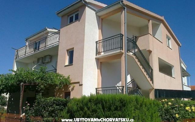 Apartma Natalija - apartmaji Kaštela Hrvaška