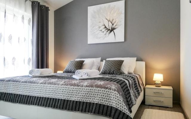 Apartma Sara **** - apartmaji Kaštela Hrvaška