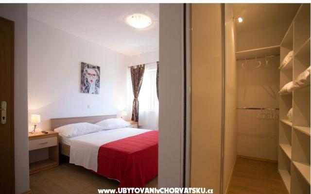 Apartmaji Duje - apartmaji Kaštela Hrvaška