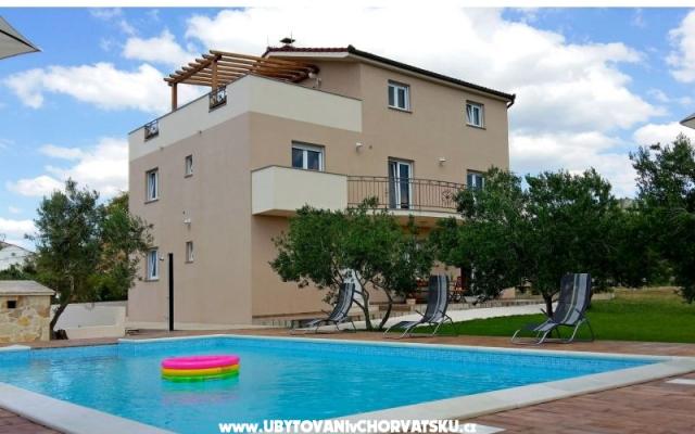 Apartmaji Šimetin - apartmaji Kaštela Hrvaška