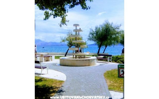 Apartma Cvak 2+2 - apartmaji Kaštela Hrvaška