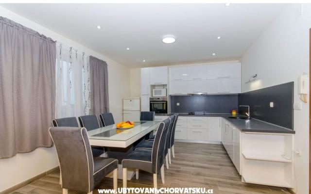 Apartma Viki - apartmaji Kaštela Hrvaška