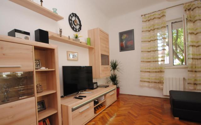 Apartmaji Bugenvilla - apartmaji Kaštela Hrvaška