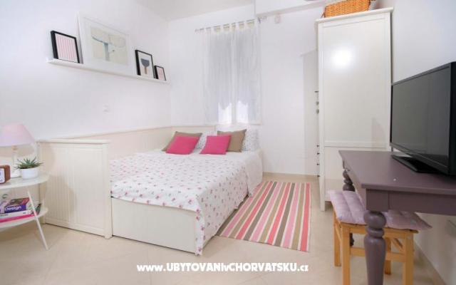 4 star studio apartment - apartmaji Kaštela Hrvaška