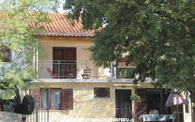 Cedrus apartment, modern / comfy - apartmaji otok Krk Hrvaška