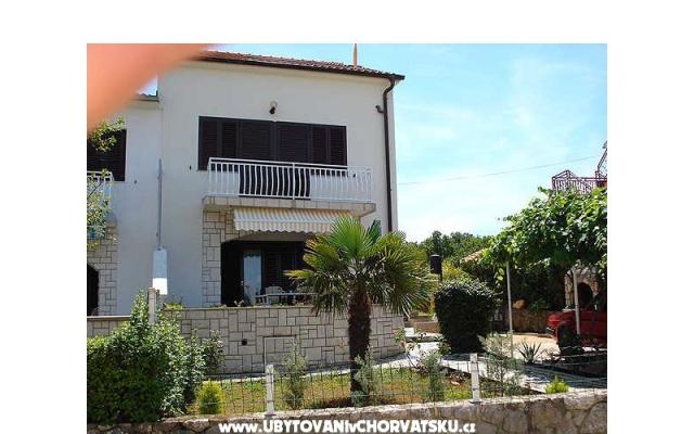 Apartmaji Dijana - apartmaji otok Krk Hrvaška