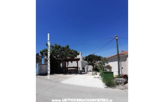 Apartmaji Maja Baška - apartmaji otok Krk Hrvaška