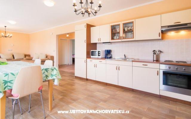 Apartmaji Polonijo - apartmaji otok Krk Hrvaška