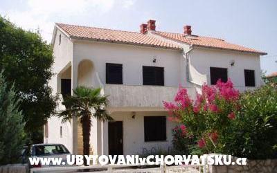 Apartmaji Lovašen - apartmaji otok Krk Hrvaška