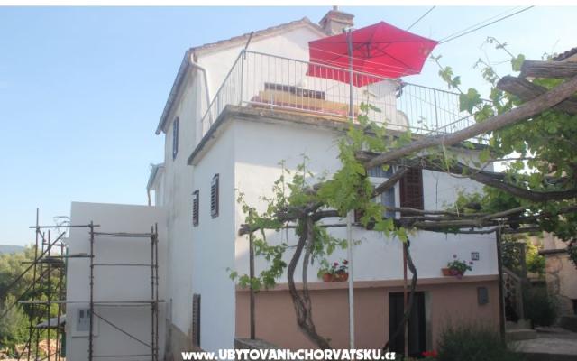 Počitniški dom Martinčić - apartmaji otok Krk Hrvaška