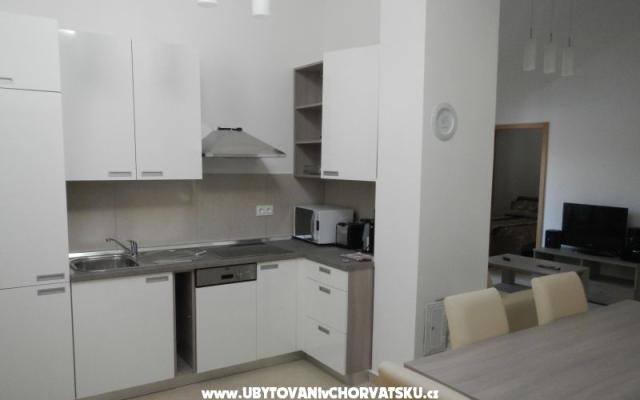 Apartmaji Malinska- Eva - apartmaji otok Krk Hrvaška