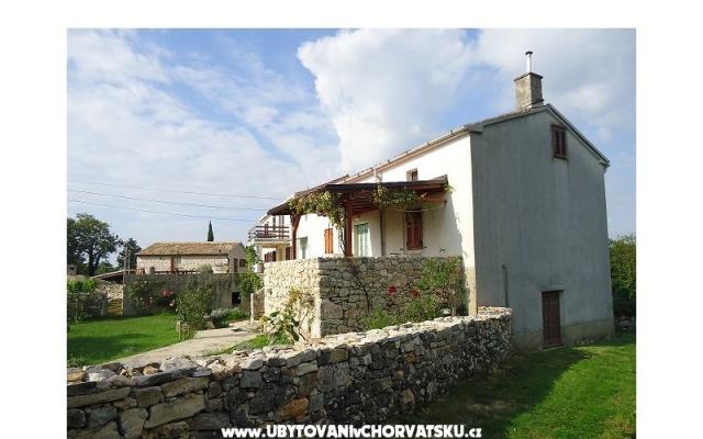 Seoska kuća za odmor Marin dvor - apartmaji otok Krk Hrvaška