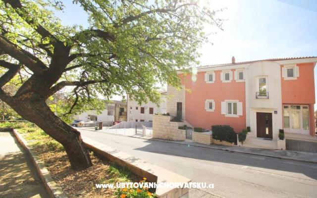 Apartmaji Zoran - apartmaji Makarska Hrvaška