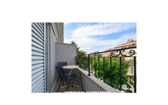 Apartmaji Dina - apartmaji Makarska Hrvaška